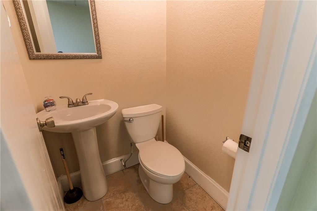 1300 London, Bowie, TX 76230